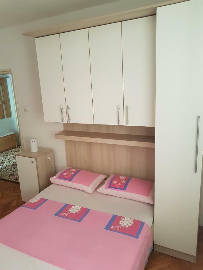Apartman Vesna Pag Lägenhet Pag Town Exteriör bild