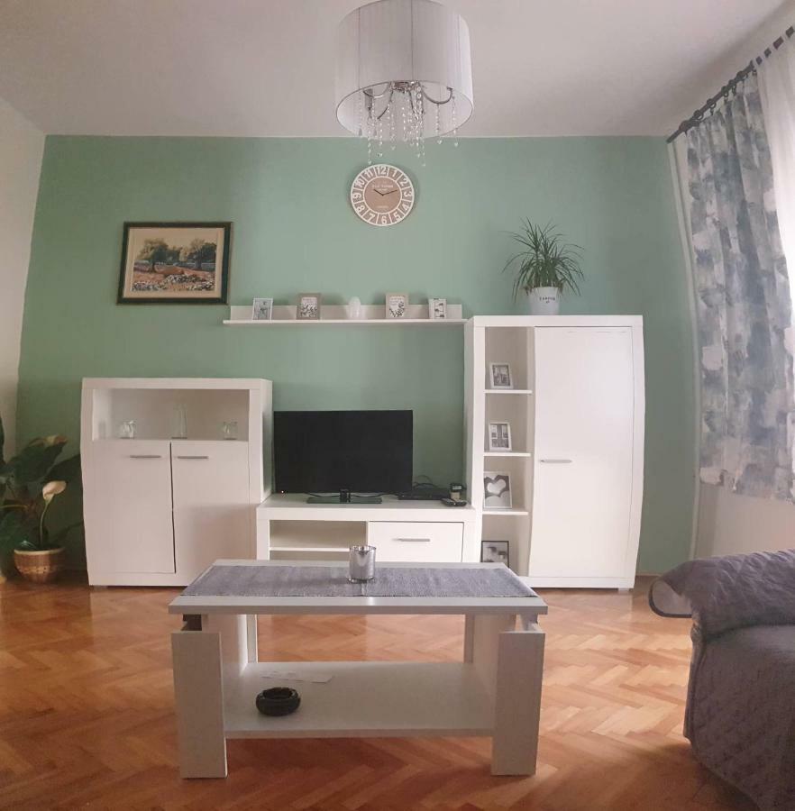 Apartman Vesna Pag Lägenhet Pag Town Exteriör bild