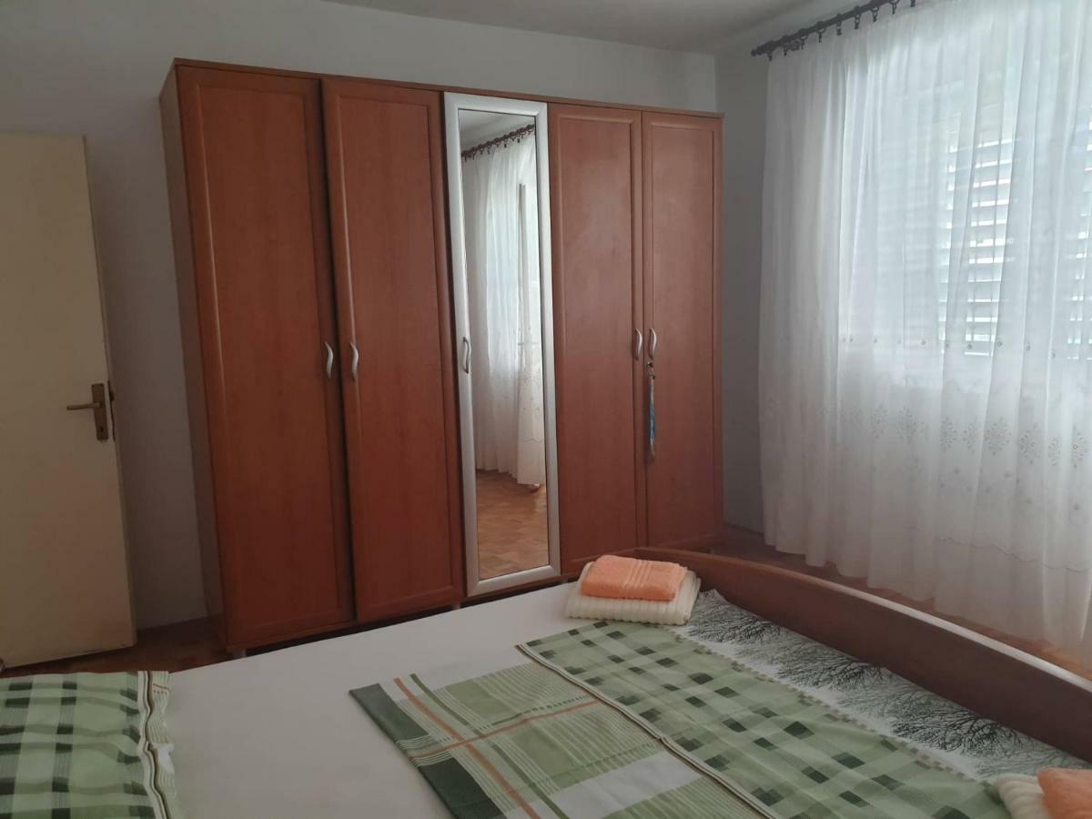 Apartman Vesna Pag Lägenhet Pag Town Exteriör bild