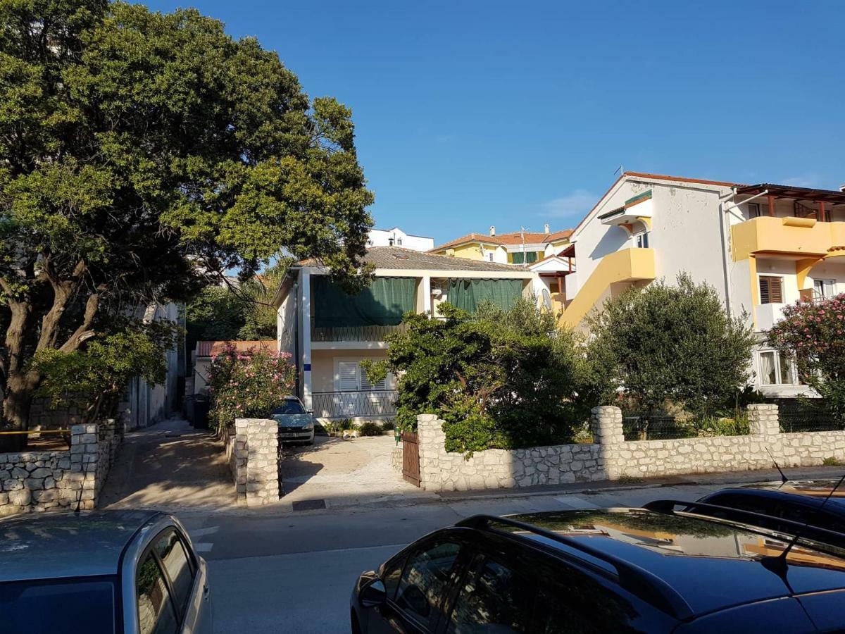 Apartman Vesna Pag Lägenhet Pag Town Exteriör bild